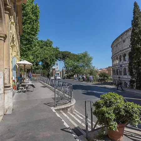 Amazing Colosseo Apartment Rome