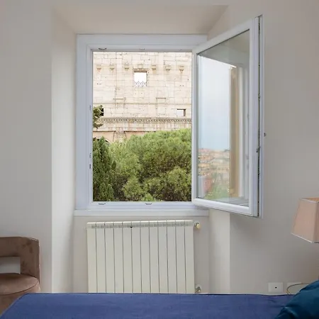 Amazing Colosseo Rome